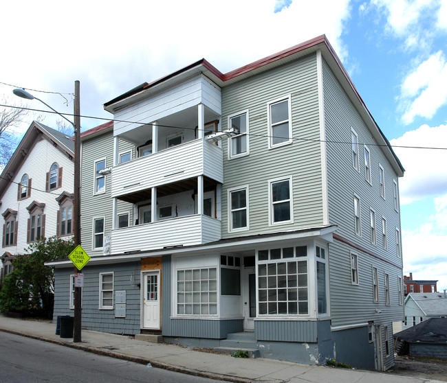 73-75 Blackstone St in Woonsocket, RI - Foto de edificio - Building Photo