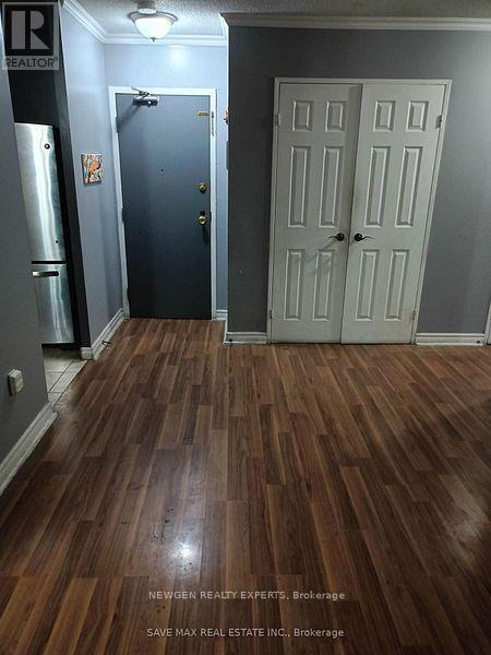 100 Dundalk Dr in Toronto, ON - Building Photo - Building Photo