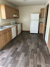 100 Mineral Manor Way, Unit 03 in Parkersburg, WV - Building Photo - Building Photo