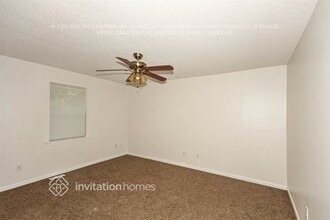 220 Rosewood Dr in Mcdonough, GA - Building Photo - Building Photo