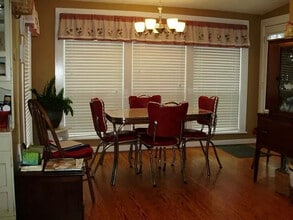 414 E Webster St in Springfield, MO - Building Photo - Building Photo