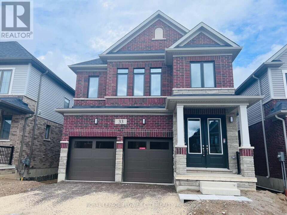 33 Prince Philip Blvd in North Dumfries, ON - Building Photo