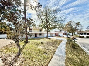 12472 Monarch Cir in Seminole, FL - Building Photo - Building Photo