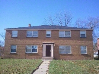 5909 N Teutonia Ave in Milwaukee, WI - Foto de edificio