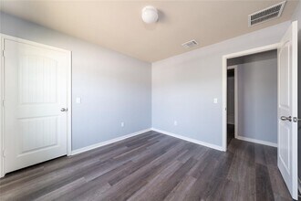 414 Pentire Way in Hutto, TX - Building Photo - Building Photo