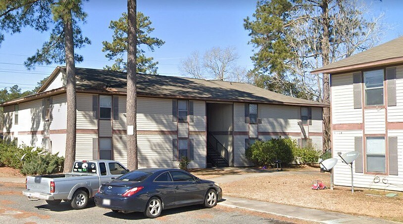 605 Hospital Dr in Oakdale, LA - Building Photo
