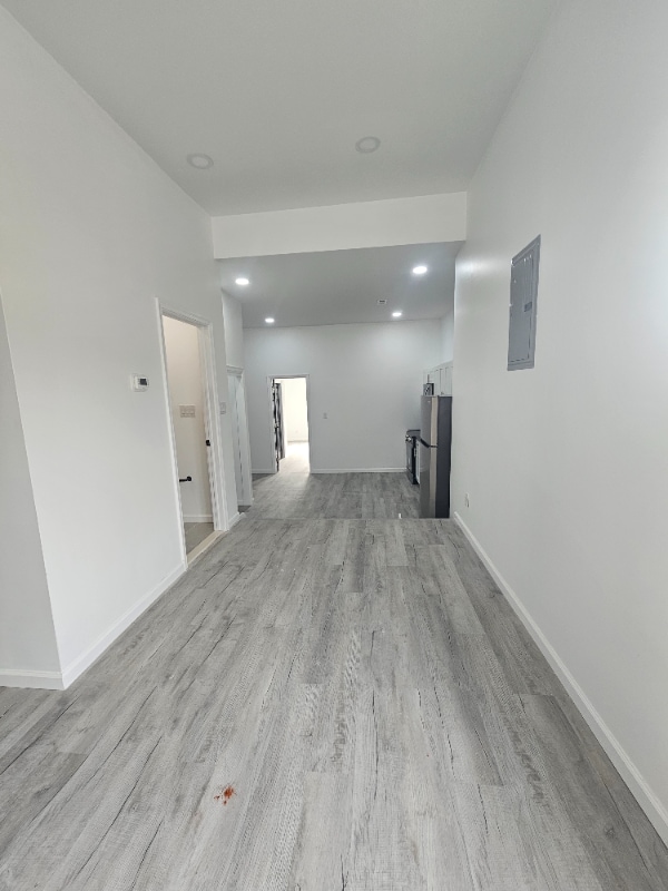 5163 Wakefield St, Unit 5 in Philadelphia, PA - Foto de edificio - Building Photo