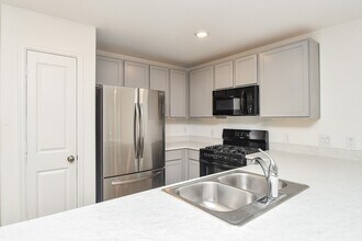 24234 High Country Dr in Hockley, TX - Building Photo - Building Photo