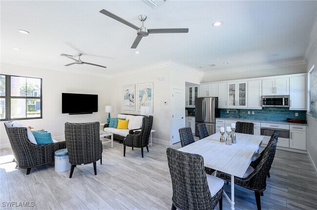 property at 2371 Ravenna Blvd