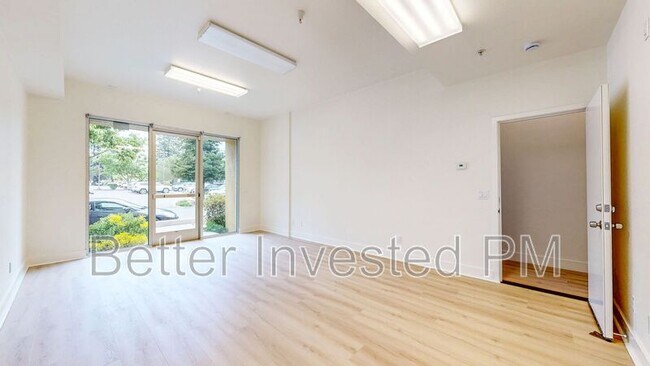 366 City Center Dr in Rohnert Park, CA - Building Photo - Building Photo