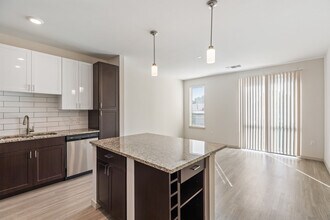 VENUE ON 16TH in Denver, CO - Foto de edificio - Building Photo
