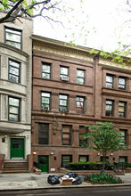 21 W 90th St in New York, NY - Building Photo - Building Photo