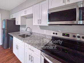 87 Montague Rd in Greenville, SC - Building Photo - Building Photo