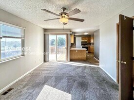 663 Seawell Dr in Colorado Springs, CO - Building Photo