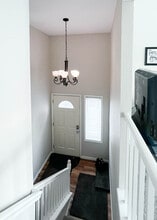 3811 Resurrection Dr in Anchorage, AK - Building Photo - Building Photo