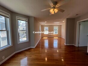 15 Hudson St, Unit 2A in Somerville, MA - Building Photo - Building Photo