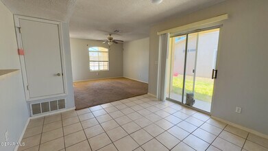 6225 Rhine Bridge Dr in El Paso, TX - Foto de edificio - Building Photo