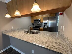 150 S Crow Rd in Pensacola, FL - Building Photo - Building Photo