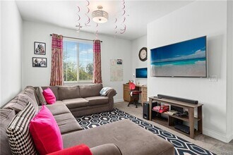 109 Sabiosa in Irvine, CA - Building Photo - Building Photo