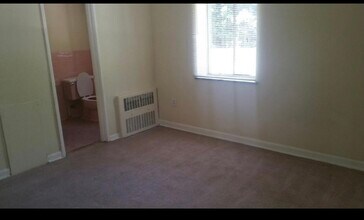 3916 Chamberlayne Ave in Richmond, VA - Foto de edificio - Building Photo