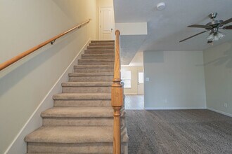 916 Charlotte St in Clarksville, TN - Building Photo - Building Photo