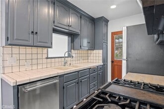 5183 Inglewood Blvd in Culver City, CA - Foto de edificio - Building Photo