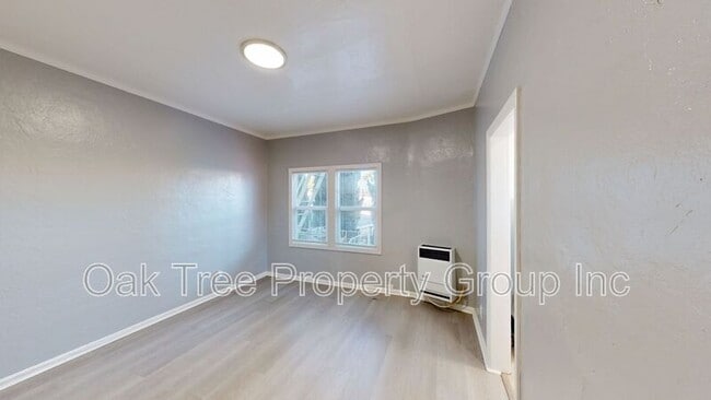 2451 Seminary Ave in Oakland, CA - Building Photo - Building Photo