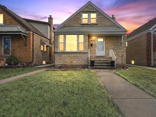 property at 4509 N Narragansett Ave