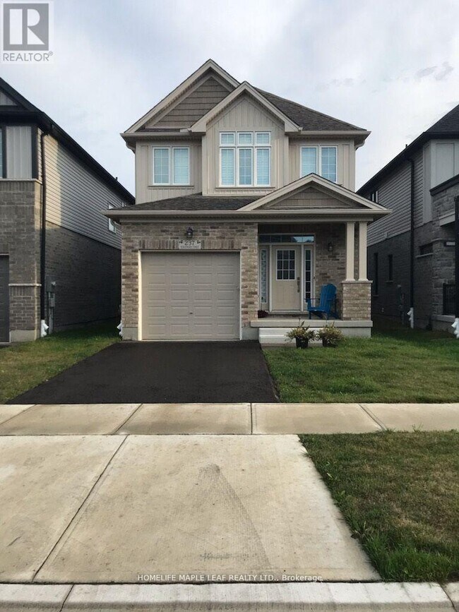 237 Sedgewood St in Kitchener, ON - Building Photo - Building Photo