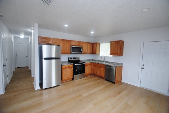 6257 Magnolia St in Keystone Heights, FL - Building Photo - Building Photo