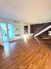 4727 Hayford Way in Sacramento, CA - Building Photo - Building Photo