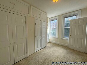1223 Beacon St in Brookline, MA - Building Photo - Building Photo