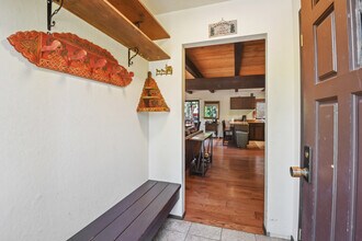 5845 Sudan Rd in Carnelian Bay, CA - Foto de edificio - Building Photo