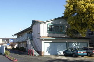 432 Berry Ave in Hayward, CA - Building Photo - Building Photo