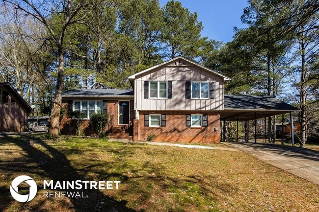 property at 537 Plainville Dr SW