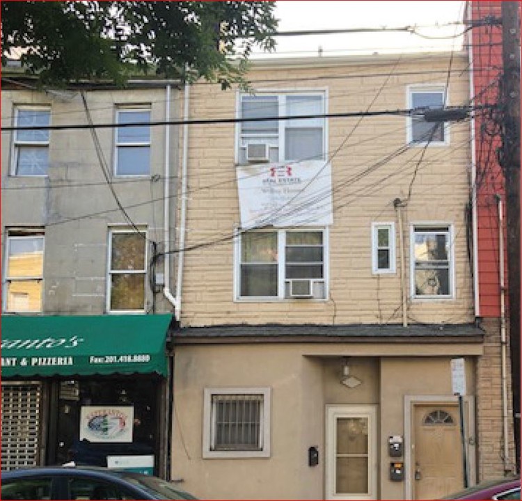 417 Monmouth St in Jersey City, NJ - Building Photo