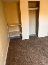 742 Tallman Cir in Midway Park, NC - Foto de edificio - Building Photo