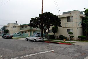 El Monaco Apartments