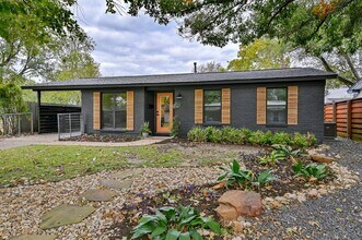 608 Amesbury Ln in Austin, TX - Building Photo - Building Photo