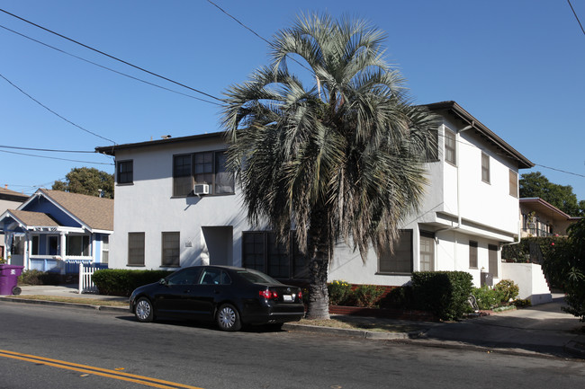 1026 Ximeno Ave in Long Beach, CA - Building Photo - Building Photo