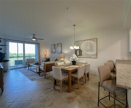 14071 Heritage Landing Blvd, Unit 325 in Punta Gorda, FL - Building Photo - Building Photo