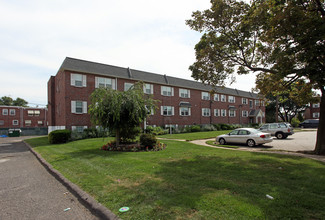 4445 Kendrick St in Philadelphia, PA - Foto de edificio - Building Photo