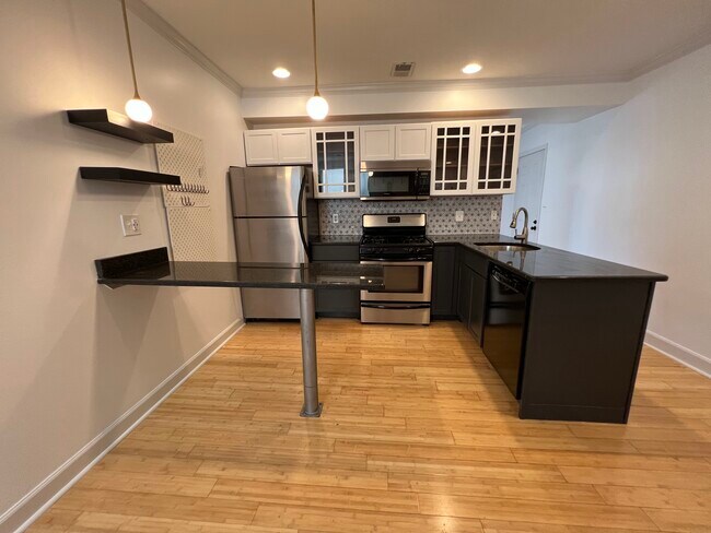 1660 W Virginia Ave NE, Unit 201 in Washington, DC - Building Photo - Building Photo