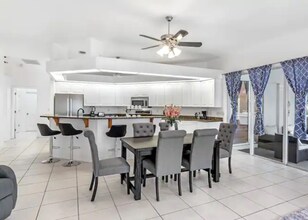 413 SW 7th St in Cape Coral, FL - Building Photo - Building Photo