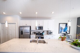 2209 Gateway Curv in North St. Paul, MN - Building Photo - Building Photo