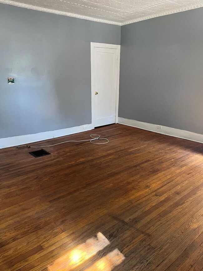 property at 610 Turtle St