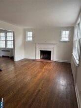 364 Owen Ave in Fair Lawn, NJ - Building Photo - Building Photo