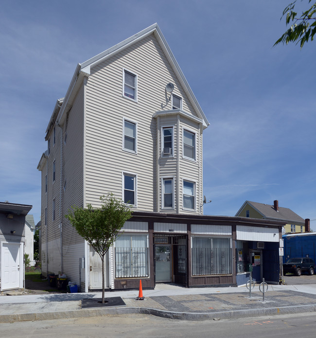 1128-1132 Acushnet Ave in New Bedford, MA - Building Photo - Building Photo