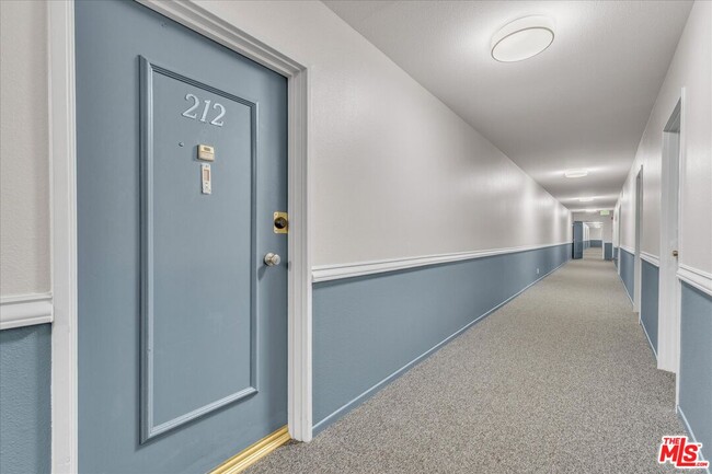 4647 Willis Ave in Los Angeles, CA - Building Photo - Building Photo