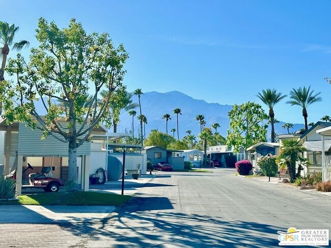 69801 Ramon Rd, Unit Private Bedroom in Cathedral City, CA - Building Photo - Building Photo